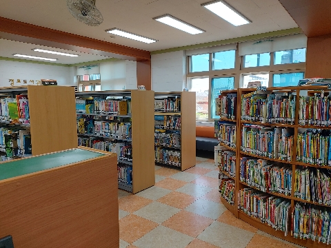 점천초 도서관