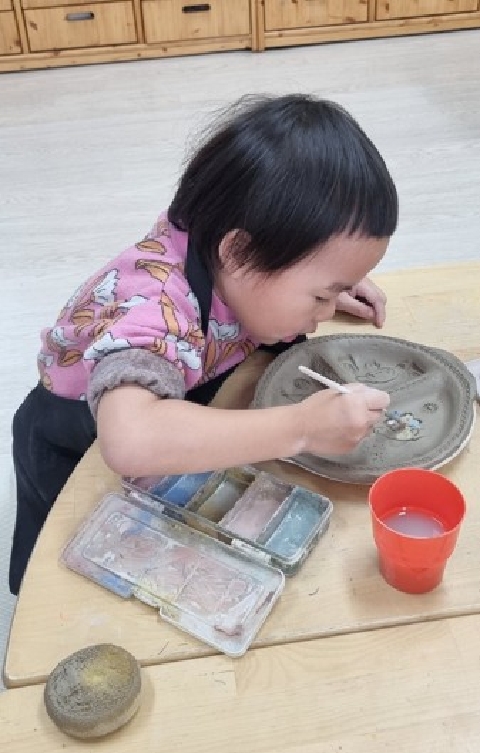 [낙산초병설유치원]  '흙놀이 체험'으로 흙의 소중함을 배워요!-