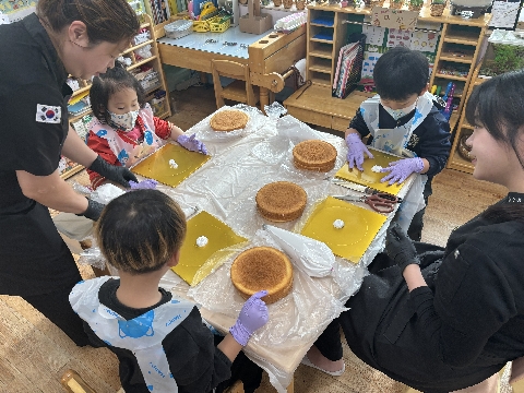 [숭산초병설유치원] 오감 만족!  -달콤한 과일 케이크 만들기 체험-