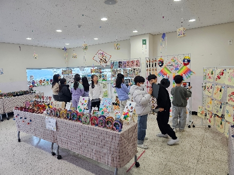 [석적초] 2025학년도 교육과정 전시회 실시