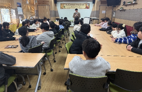 [북삼초] 북삼초, 김병섭 작가 초청‘작가와의 만남’운영 - 상상력과 공감의 문을 열다-