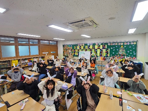 [석적초] 따뜻한 사랑을 담은 선물꾸러미가 왔어요