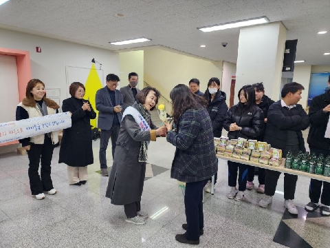 칠곡교육지원청 등굣길 교원 응원 이벤트 실시