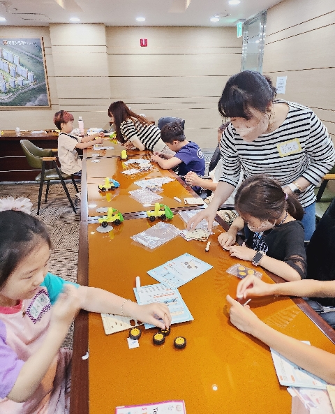 엄마아빠 품 마을놀이 학교 활동 사진(4회차)