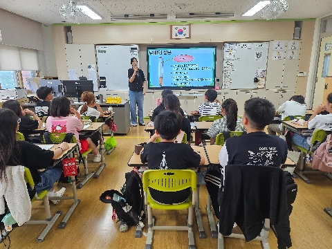 (금락초)건강한 미래를 위해! 흡연예방 전문 교육 및  샌드아트 공연 실시