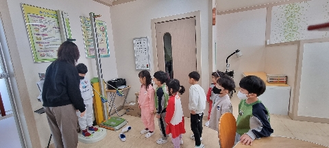 [ 동성초 병설유치원] 체격검사 및 황사 및 고농도 미세먼지 대응교육