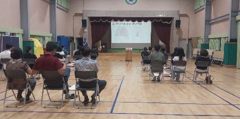 [신기초] 교직원 심폐소생술 등 응급처치 연수 실시