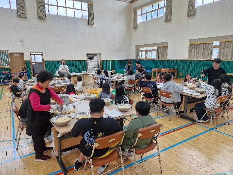 2025학년도 행복을 나누는 한과 만들기 체험 실시 -우리 전통의 맛을 함께 나눠요-
