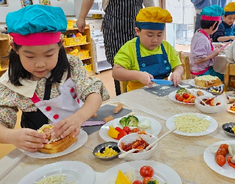 [가은초병설유치원]문경약돌돼지 소시지로 웃음꽃 피자 만들어요!