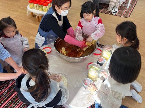 [문경유] 김장 담그기 체험 활동 실시