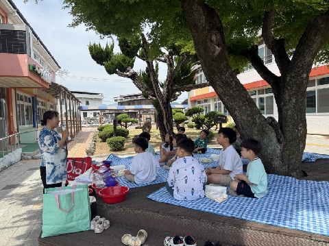 [호계초병설유] 자연의 색으로 물들인 생태 감수성