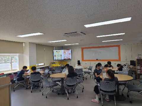 [점촌초] 점촌초 책 소풍. 잠시 멈추고, 책 속으로