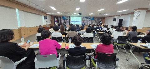 [교육지원과] 울진교육지원청, 학교급식관계자 위생·안전 및 청렴 연수 실시