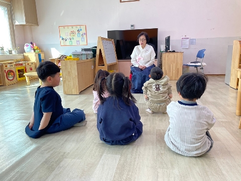 2026학년도 매화초등학교병설유치원 이야기할머니 수업 운영
