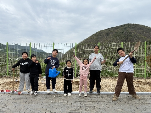춘산초, "우리의 뿌리 이곳에 남기다" <나의 나무 심기> 행사 실시