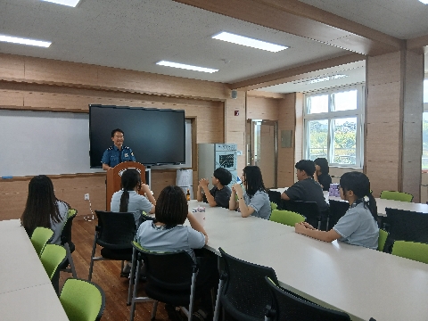 다인중학교 제30회 졸업생 박영운 다인파출소장 모교 방문 특별 진로 특강 개최