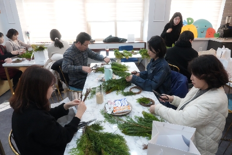 [교육지원과] 2025 예천교육지원청 손 끝으로 만나는 진로직업교육 연수 실시