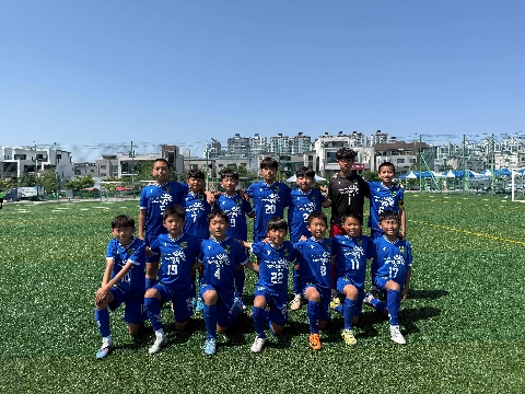 [강구초] 2026 전국 초등 축구리그(경북권역)서 5대 0 승리-강구초등학교 축구부, 완벽한 공수 조화로 압도적 승리 거둬