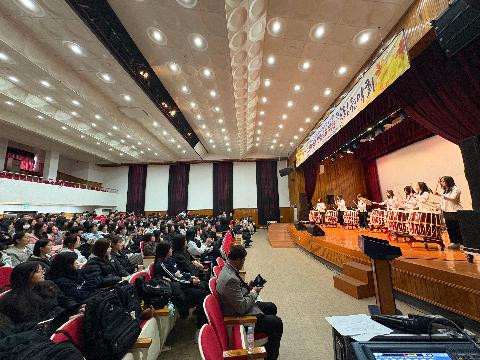 [교육지원과] 영덕교육지원청, 고3학생과 선생님을 위한 힐링음악회 개최