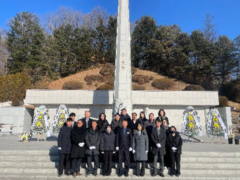 [영주교육지원청] 영주교육지원청, 2026년 병오년 충혼탑 참배 실시
